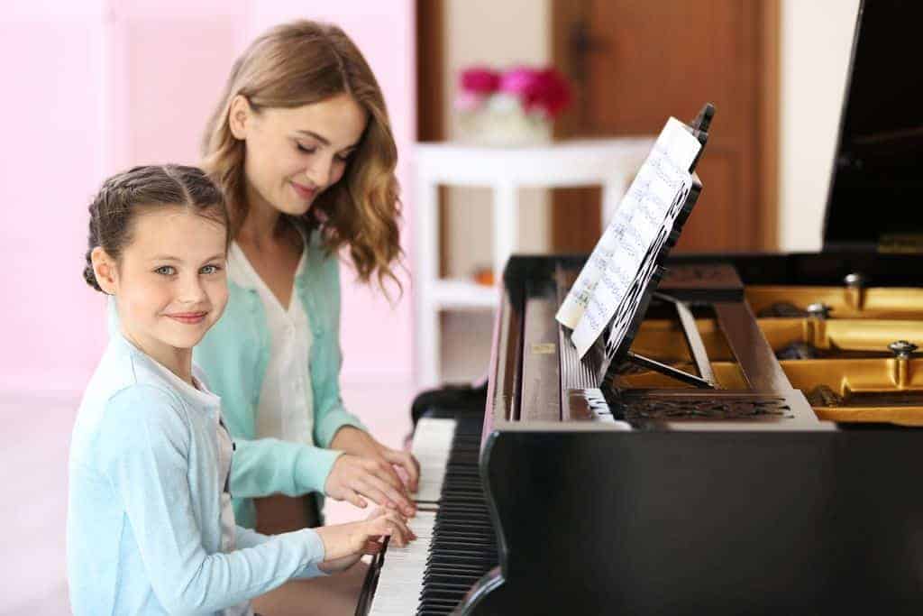 Best-music-teachers-for-children