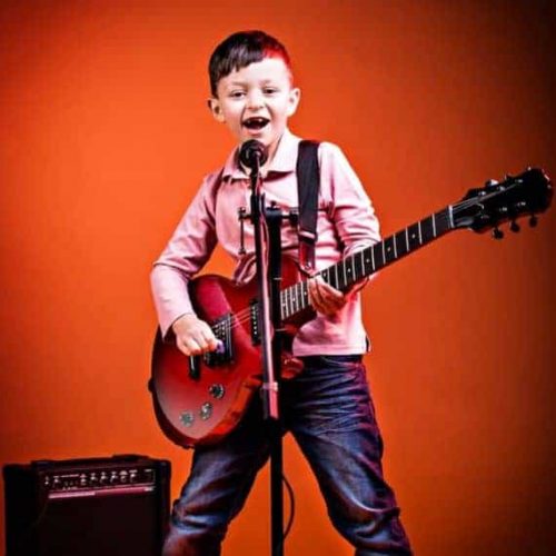 Guitar-and-singing-for-kids-near-bradenton-FL